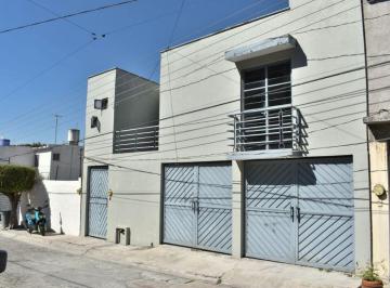 Casa de 4 habitaciones, Jiutepec · Casa en Venta Lomas de Palmira