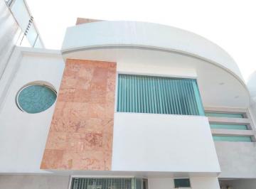 Casa de 3 habitaciones, Naucalpan de Juárez · Casa en Lomas Verdes 6ª Secc, 3 Rec,3.5 Baños, 3 Autos, Seguridad, Amplitud y Tranquilidad Garantiza