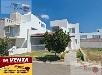 Casa · 187m² · 3 Recámaras · 2 Estacionamientos · Casa E Nventa San Antonio