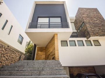 Casa de 3 habitaciones, Zapopan · Renta Casa Amueblada Puerta Las Lomas 360 m², 3 Recámaras con Baño y Tapancos