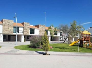 Casa de 3 habitaciones, San Luis Potosí · Casa en Renta Amueblada en Privada Artezza Villa de Pozos