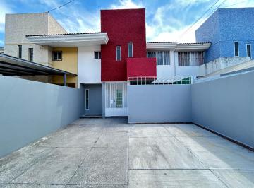 Casa de 3 habitaciones, Tehuacán · Hermosa Casa en Fraccionamiento Privado Cerca de El Paseo y Blvd. Aldama