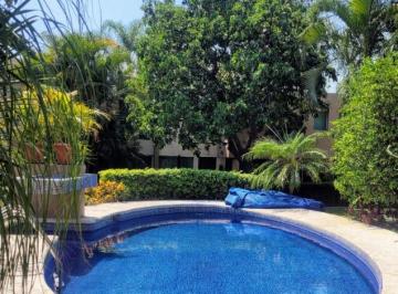 Casa en condominio de 3 habitaciones, Cuernavaca · Impecable y Amplio Condominio con Jardín Privado en Acapatzingo
