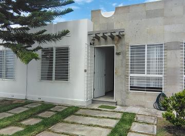 Casa de 2 habitaciones, Corregidora · Venta de Casa con 2 Habitaciones en Paseos del Bosque, Corregidora, Qro.