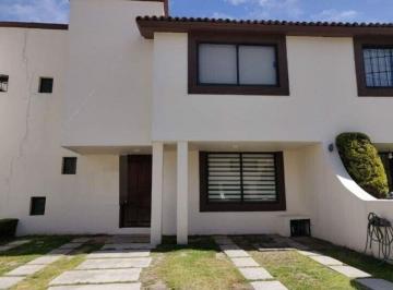 Casa de 3 habitaciones, Toluca · Casa en Renta Colonia Azteca, Toluca