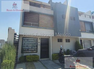 Casa · 113m² · 3 Recámaras · 2 Estacionamientos · Casa en Venta en Tecámac Quinta Versalles Ve 26 - 2621