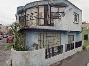 Casa de 3 habitaciones, Venustiano Carranza · Casa en Venta en Venustiano Carranza, Col. El Parque