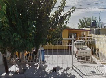 Casa de 3 habitaciones, Chihuahua · Hermosa Casa en Remate en Jardines del Norte, Chihuahua, Chihuahua.