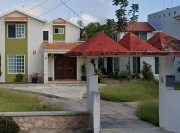 Casa de 6 habitaciones, Othón P. Blanco · Increible Casa en Remate en Campestre, Chetumal, Quintana Roo.