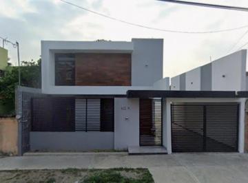 Casa de 3 habitaciones, Poza Rica de Hidalgo · Venta de Casa en Poza Rica de Hgo. Veracruz, Veracrux.