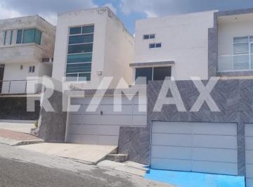 Casa · 258m² · 4 Recámaras · 3 Estacionamientos · Residencia en Real de Juriquilla - (4)