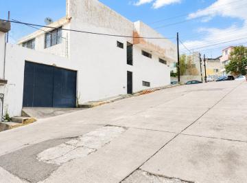Casa · 214m² · 2 Recámaras · 2 Estacionamientos · Casa en Venta en Fraccionamiento Los Remedios - (4)