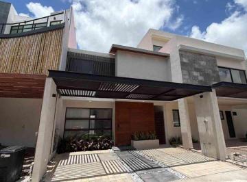 Casa de 3 habitaciones, Benito Juárez · Casa en Renta – Residencial Arbolada Cumbres, Cancún