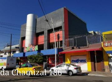 Local comercial , Guadalajara · Edificio con Locales, Bodega y Tres Departamentos en Venta