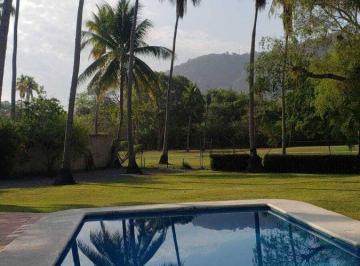 Casa de 4 habitaciones, Zihuatanejo de Azueta · Casa Golondrinas #46 Club de Golf El Palmar Ixtapa