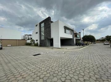 Casa de 3 habitaciones, San Andrés Cholula · Casa de 3 Recámaras en Renta en Lomas de Angelópolis, Puebla
