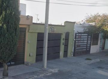 Casa de 3 habitaciones, Saltillo · Casa en Remate en Loma Linda, Saltillo, Coahuila.