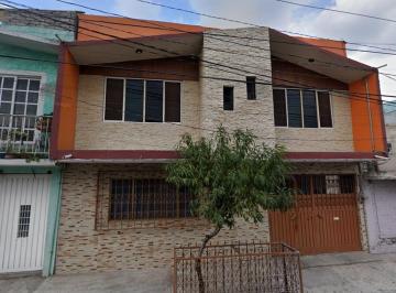 Casa de 4 habitaciones, Nezahualcóyotl · Las Coronelas, Benito Juarez