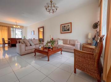Casa de 4 habitaciones, Guadalajara · Un Hogar Ideal en Una de Las Mejores Zonas de Guadalajara