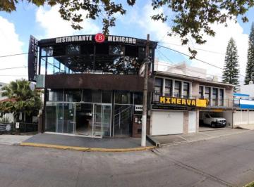 Edificio , Xalapa · Plaza Comercial en Venta Sobre Araucarias Ánimas.