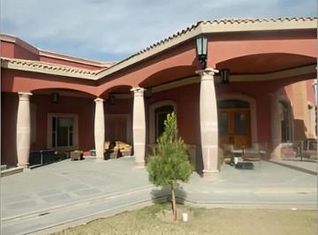 1 · Casa en Juárez Campos Eliseos con 5 Recámaras y Amplio Terreno en Zona Norte Laab1