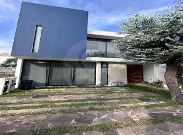 Casa · 175m² · 4 Recámaras · 3 Estacionamientos · Casa en Venta en Fraccionamiento del Pilar Residencial