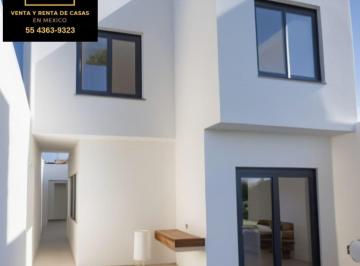 Casa · 105m² · 2 Estacionamientos · Casa en Peña Flores