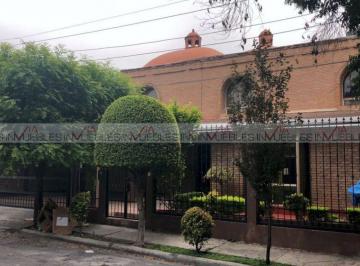 Casa · 350m² · 4 Recámaras · 2 Estacionamientos · Casa en Venta en Maria Luisa