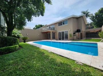 Casa de 4 habitaciones, Cuernavaca · Casa en Venta o Renta, Col. Vista Hermosa