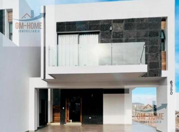 Casa · 218m² · 3 Recámaras · 2 Estacionamientos · Casa en Venta en Sonterra Residencial