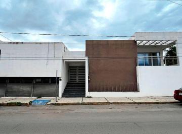 Local comercial , Victoria · Edificio Comercial con Área de Ventas y Oficinas