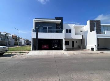 Casa · 189m² · 3 Recámaras · 2 Estacionamientos · Casa en Real del Valle Coto 10