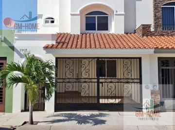 Casa · 166m² · 3 Recámaras · 2 Estacionamientos · Casa en Fraccionamiento Real del Valle, Mazatlán, Sinaloa.