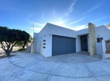 Casa · 220m² · 3 Recámaras · Casa en Lomas de Mazatlán