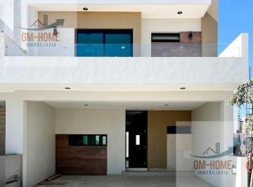 Casa · 205m² · 4 Recámaras · Casa en Venta en Versalles