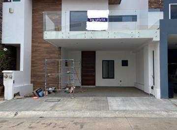 Casa · 195m² · 3 Recámaras · 2 Estacionamientos · Casa en Real del Valle Coto 8