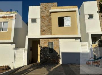 Casa · 101m² · 3 Recámaras · 2 Estacionamientos · Casa en Almar Residencial