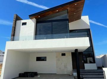 Casa · 315m² · 3 Recámaras · 2 Estacionamientos · Casa en Venta en Maralto Residencial
