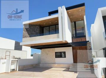 Casa · 350m² · 4 Recámaras · 2 Estacionamientos · Casa en Vena en Paraíso Marina