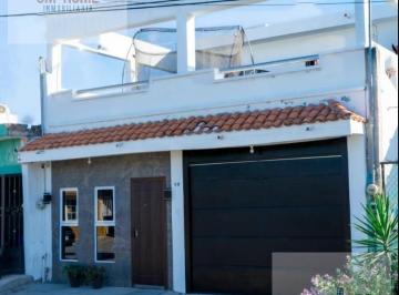 Casa · 219m² · 3 Recámaras · 1 Estacionamiento · Casa en Libertad de Expresión