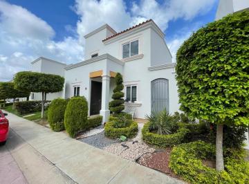 Casa · 162m² · 3 Recámaras · 2 Estacionamientos · Casa en Mediterráneo