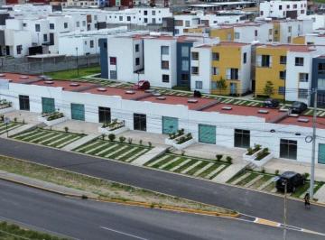Local comercial , Zinacantepec · Local Comercial en Renta – Zona Alta Demanda - a 15 Mnutos de Toluca
