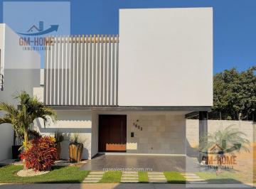Casa · 236m² · 4 Recámaras · 2 Estacionamientos · Casa en Venta en Residencia Soles