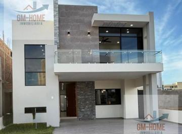 Casa · 272m² · 4 Recámaras · 2 Estacionamientos · Casa en Maralto Residencial