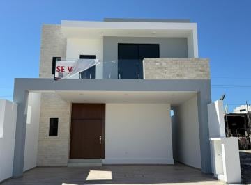 Casa · 200m² · 3 Recámaras · 2 Estacionamientos · Casa en Mazatlán