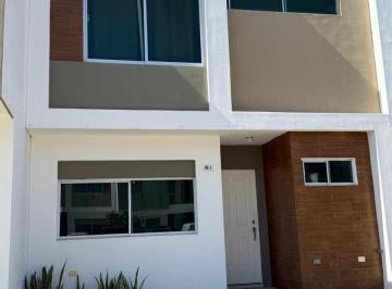 Casa · 129m² · 3 Recámaras · 2 Estacionamientos · Casa Portovera