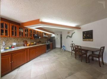 Casa · 270m² · 3 Recámaras · 2 Estacionamientos · La Casa Más Traquila de Verde Valle, Ubicación Ideal Para Tener Cero Tráfico y Conectividad, 3 Recám