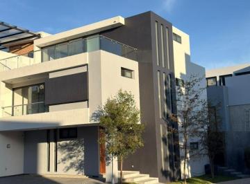 Casa en condominio de 3 habitaciones, Zapopan · Casa Venta Valle Imperial - $8,300,000