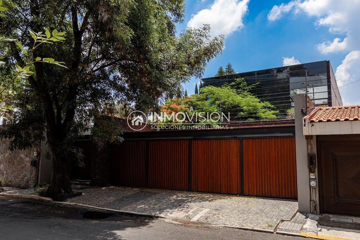 Oficinas en Renta, Club de Golf Las Fuentes, en Contraesquina de La Constancia