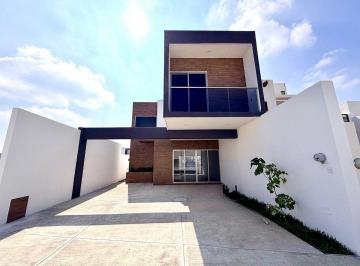 128ee3dbfadbd02f1a69c48a28192da9342bb257aa74ab780d2e630ce35323f1 · Casa en Venta en Veracruz Fracc. Lomas del Mediterraneo